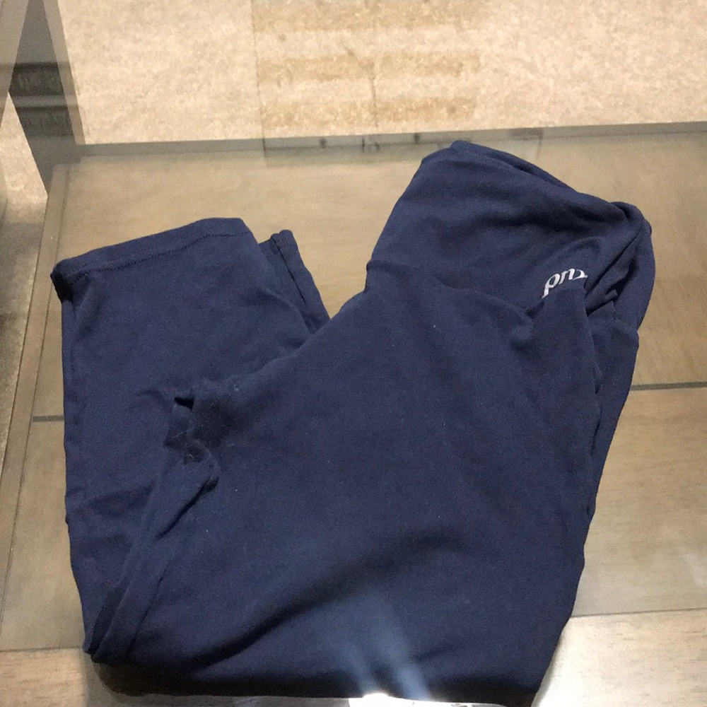 Brazilian brand super stretch leggings. Capri!